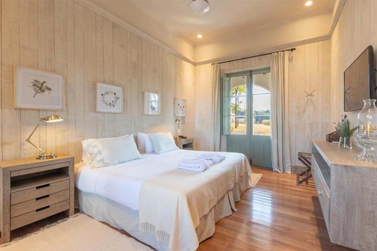 Superior Double or Twin Room with Garden View - Estancia La Paz - Asconchinga