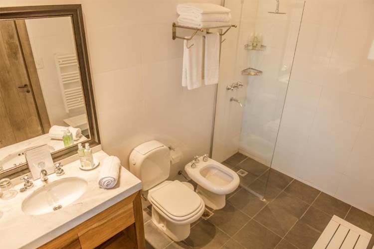Standard Double or Twin Room - Estancia La Paz - Asconchinga