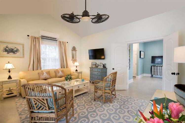 Deluxe King Suite - The Gardens Hotel - Key West