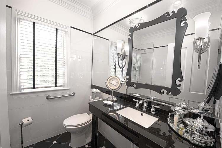 King Room - Disability Access - The Gardens Hotel - Key West