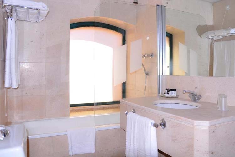 Superior Twin Room - Pousada Castelo de Alvito - Alvito