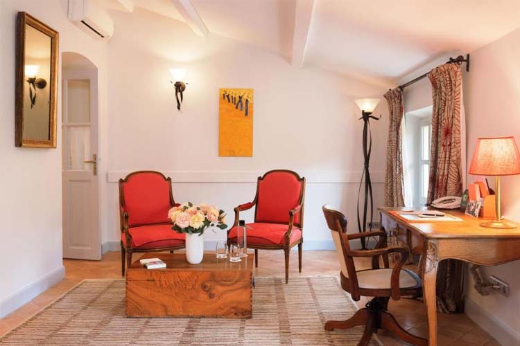 Standard Double Room - Hostellerie de l´Abbaye de la Celle - La Celle