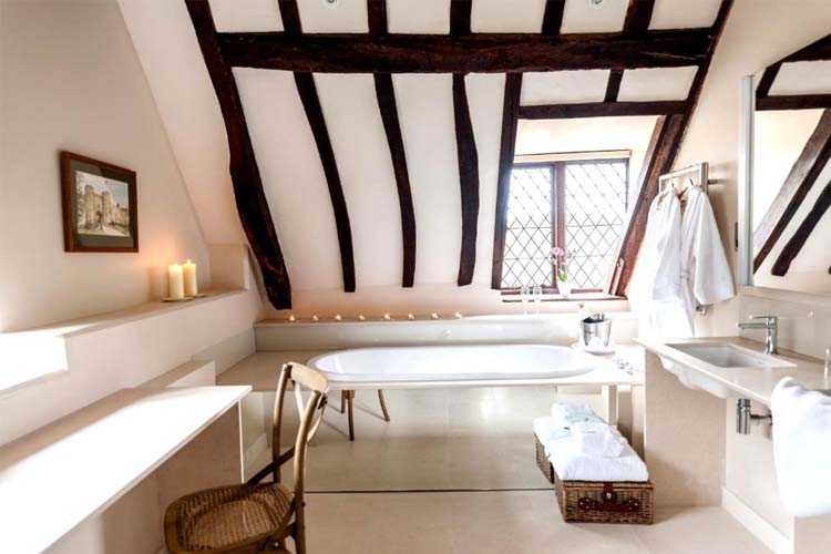 Premier King Room - Amberley Castle Hotel - Amberley