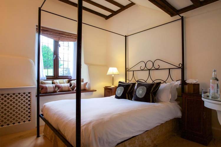 Deluxe Suite - Amberley Castle Hotel - Amberley