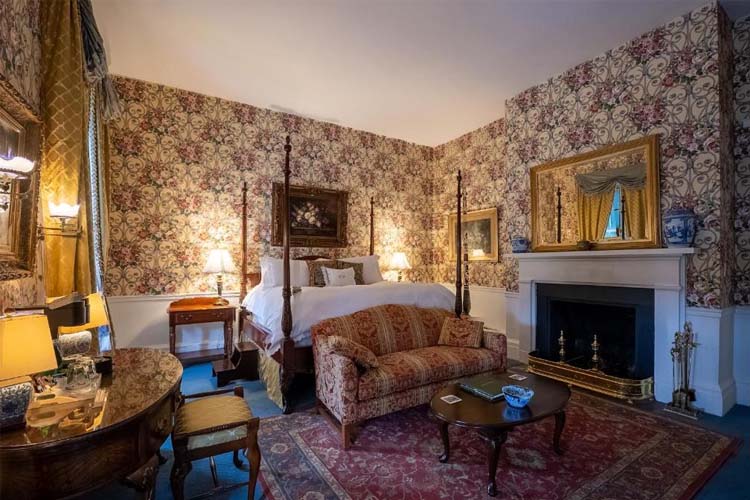King Room - Antrim 1844 - Taneytown