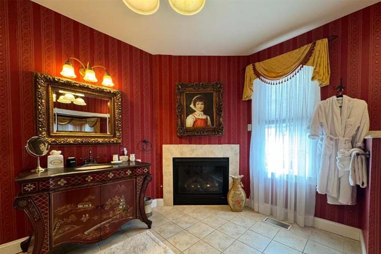 Queen Room - Antrim 1844 - Taneytown