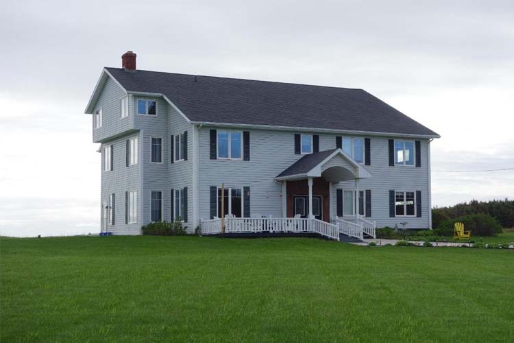 Building - Johnson Shore Inn - Hermanville