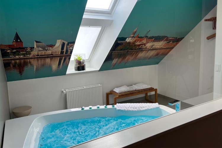 Suite with Hot Tub - Mortens Kro Boutique Hotel - Aalborg