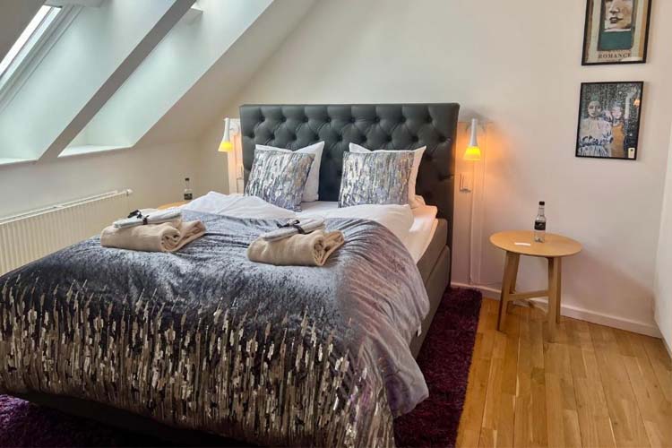 Deluxe Suite - Mortens Kro Boutique Hotel - Aalborg