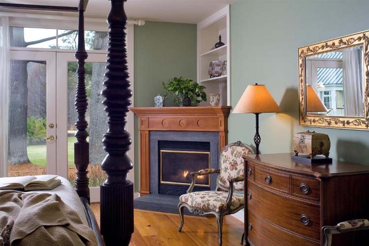 Deluxe King Room - Jackson House Inn - Woodstock