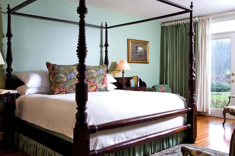 Deluxe King Room - Jackson House Inn - Woodstock