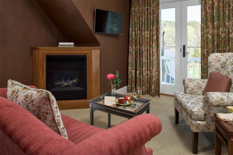 Deluxe Queen Room - Jackson House Inn - Woodstock