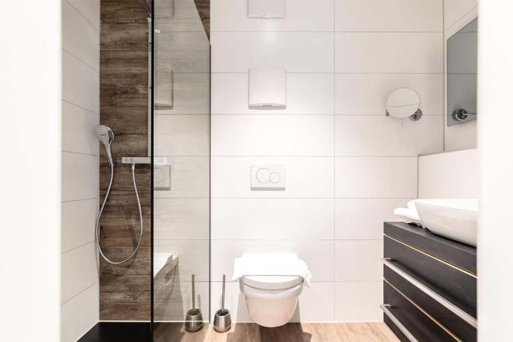 Standard Double Room - H23 Hotel Stuttgart - Stuttgart