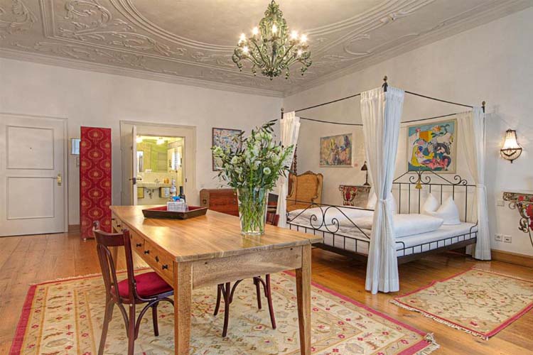 Superior Double Room - Hotel Orphee-Grobes Haus - Regensburg