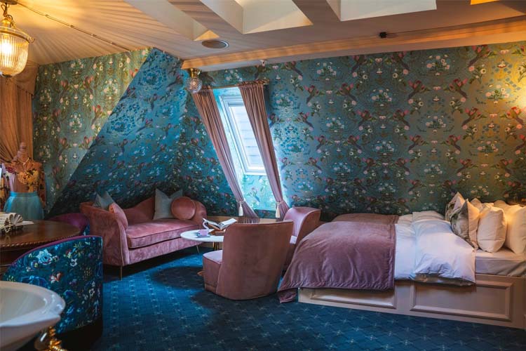 Grande Chambre Celine - Charmante-Skostredet Hotel - Bergen