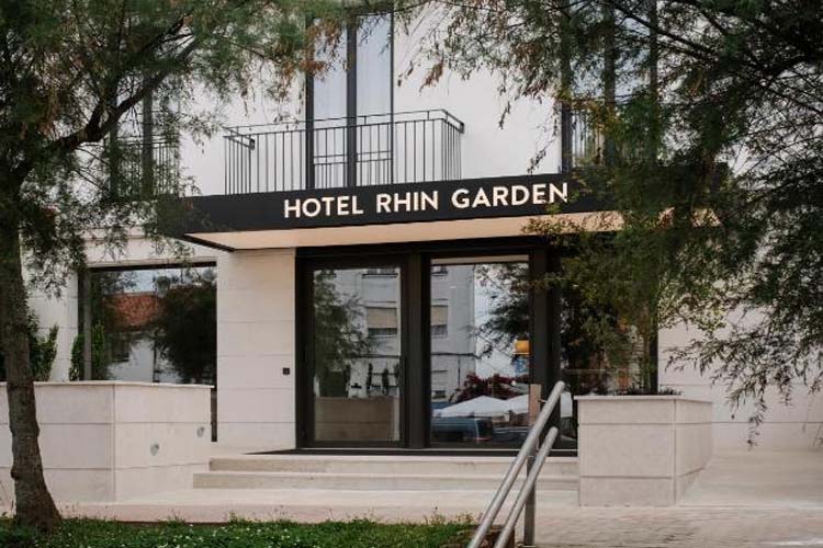 Entrance - Hotel Rhin Garden - Santander
