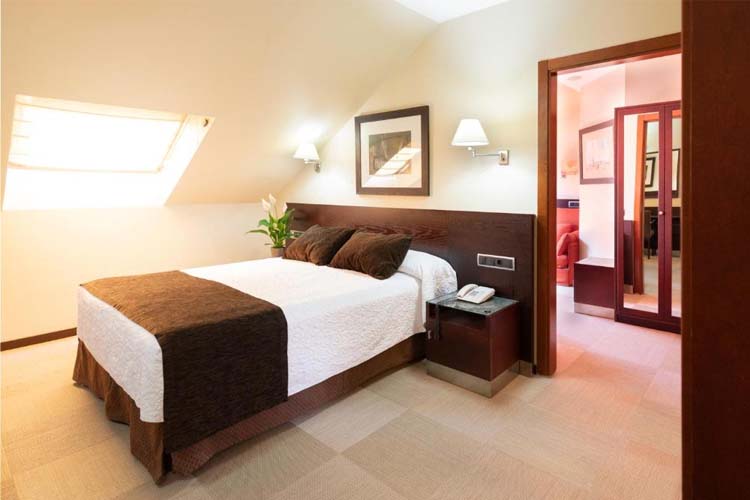 Family Room - Hotel San Juan de los Reyes - Toledo