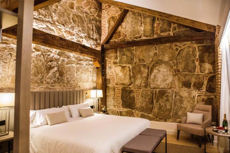 King Suite with Sofa Bed - Sofraga Palacio - Avila