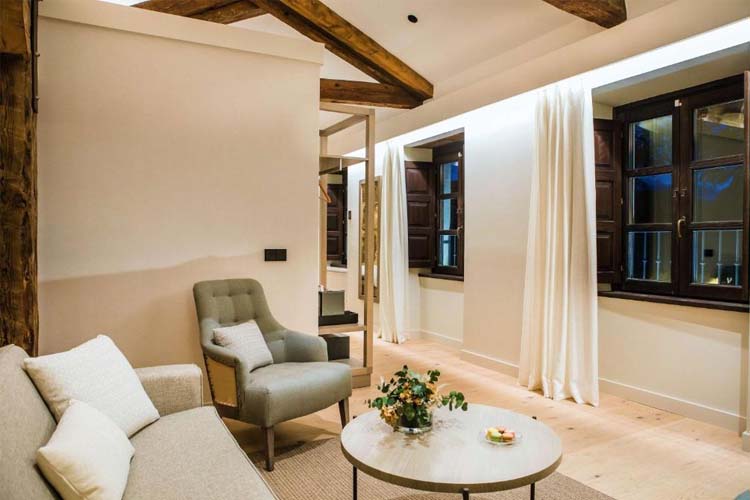 King Suite with Sofa Bed - Sofraga Palacio - Avila