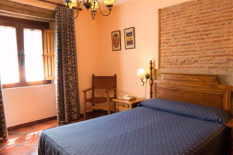 Queen Room - Hotel Las Cancelas - Avila