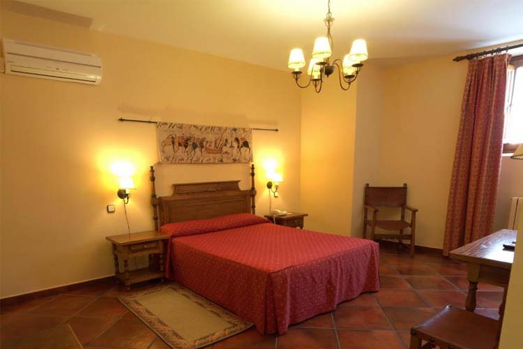 Queen Room - Hotel Las Cancelas - Avila