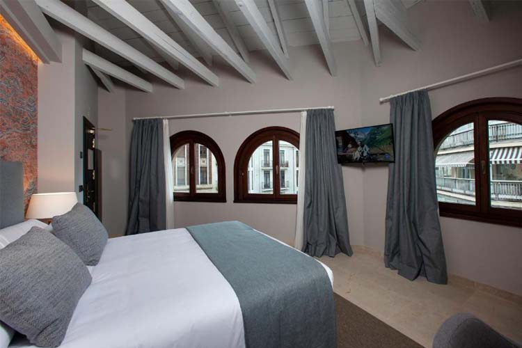 Deluxe Queen Room - Palacete Colonial - León