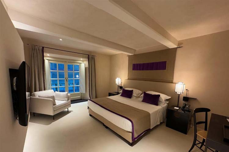 Superior Double or Twin Room - Hotel Palazzo Durazzo Suites - Genua