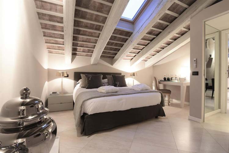 Executive One-Bedroom Suite - Seven Historical Suites - Trieste