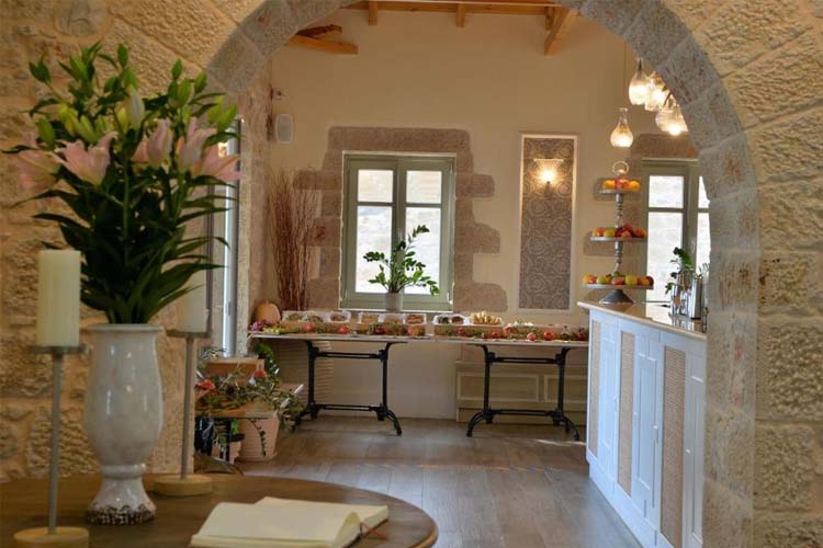 Breakfast - Akrolithi Boutique Hotel  - Oitylo