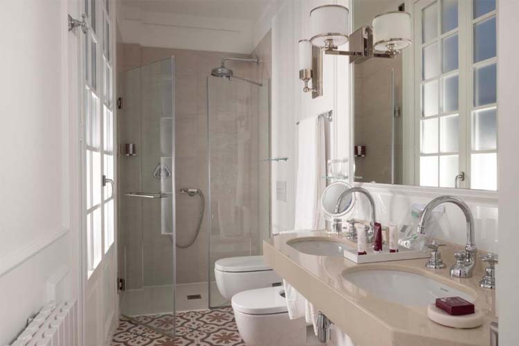 Large Double Room with Balcony - Villa Magalean Hotel & Spa - Hondarribia