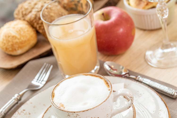 Breakfast Buffet - Agritur La Dolce Mela - Vezzano