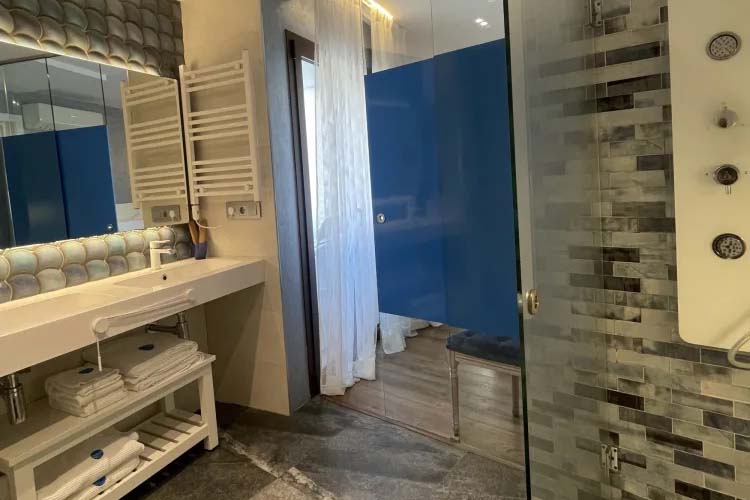Deluxe Double Room with Balcony - Mamma Mia Hotel Boutique - Costa Brava