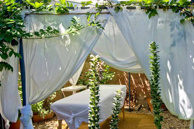 Massage Gazebo - Hotel Lucrezia - Riola Sardo