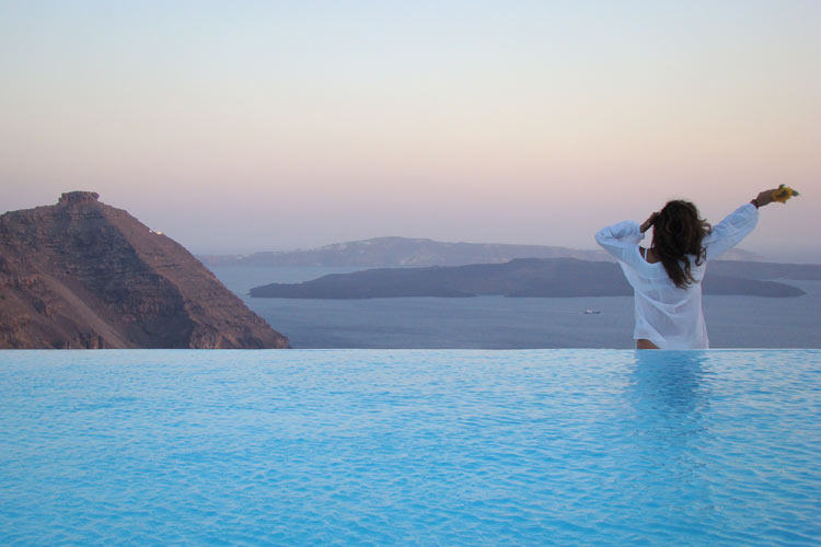 Pool - Aenaon Villas - Imerovigli
