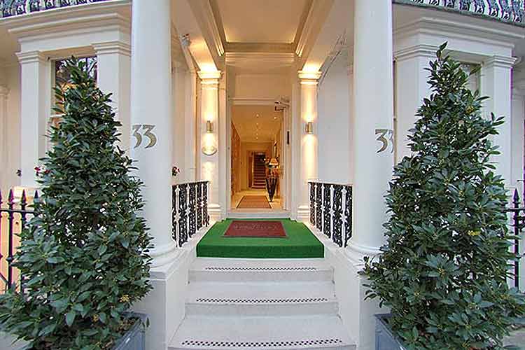 Front Door - The Beaufort - Londres