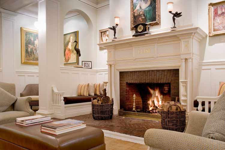 Living Room - Vanderbilt Hotel - Newport