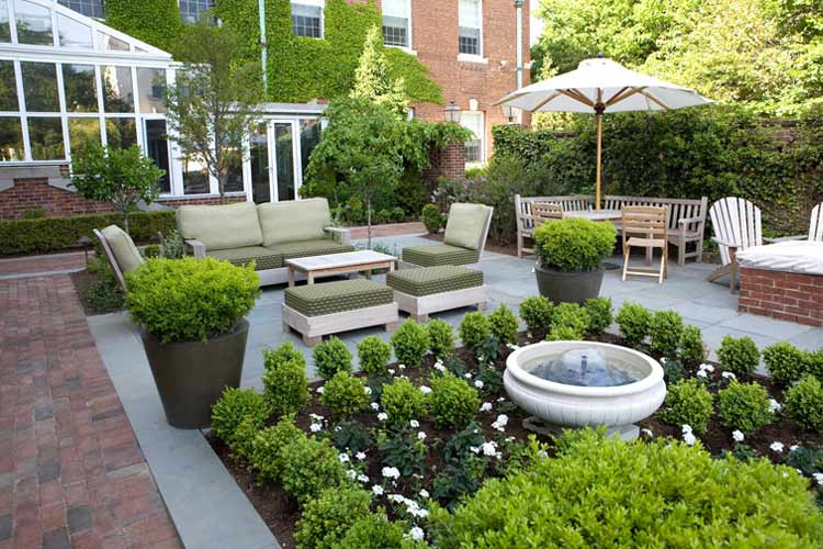 Garden - Vanderbilt Hotel - Newport