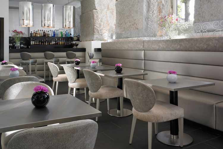 Bar - Puerta de Alcalá - Madrid