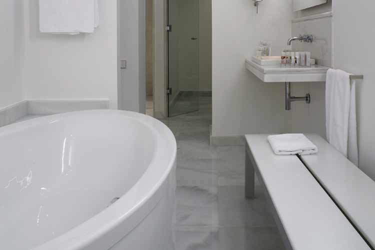 Bathroom Deluxe Alcala - Puerta de Alcalá - Madrid