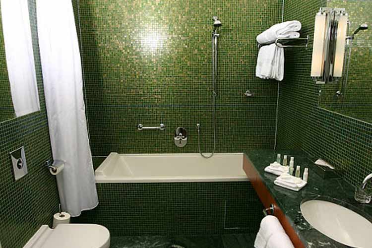 Suite Bathroom - Ventana Hotel Prague - Prague