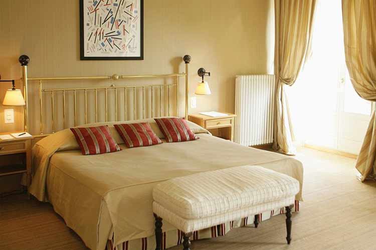 Superior Double Room - Hotel Des Trois Couronnes - Vevey
