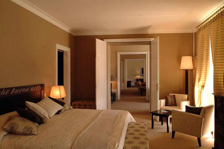 Suite - Hotel Des Trois Couronnes - Vevey