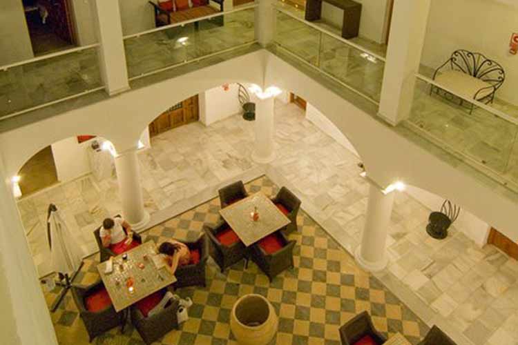 Lobby - Hotel Palacio Blanco - Vélez-Málaga