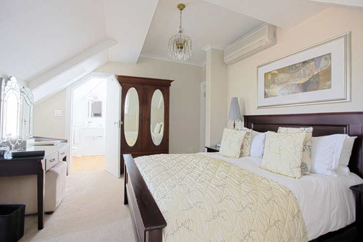 Luxury Room - Abbey Manor - Cape Town