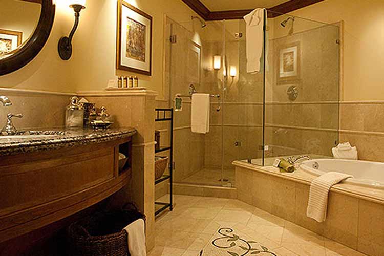 King Suite Bathroom - The Rose Hotel - Pleasanton
