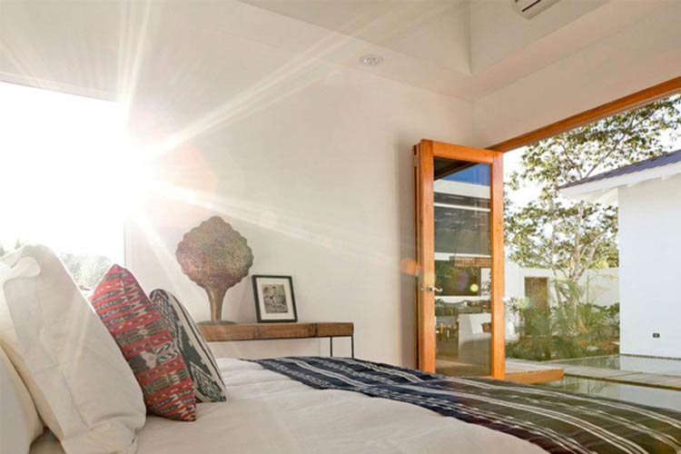 Private Villa Bed - Ka'ana Boutique Resort - San Ignacio