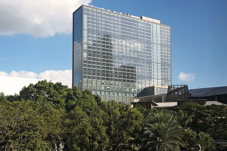 Facade - Raffles Makati - Makita
