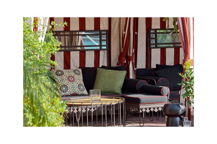 Terrace - Colony Palms Hotel - Palm Springs