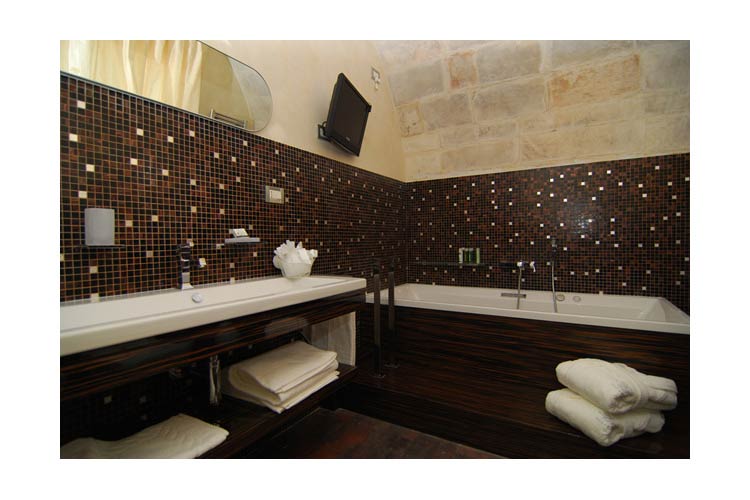 Bathroom - Antica Badia Relais Hotel - Ragusa