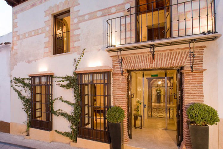 Facade - Hotel Claude Marbella - Costa del Sol
